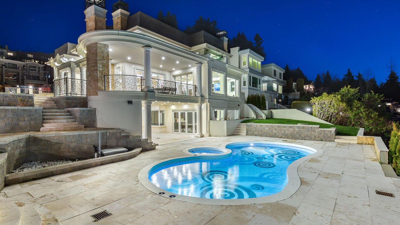 Photo of Outdoor in West Vancouver