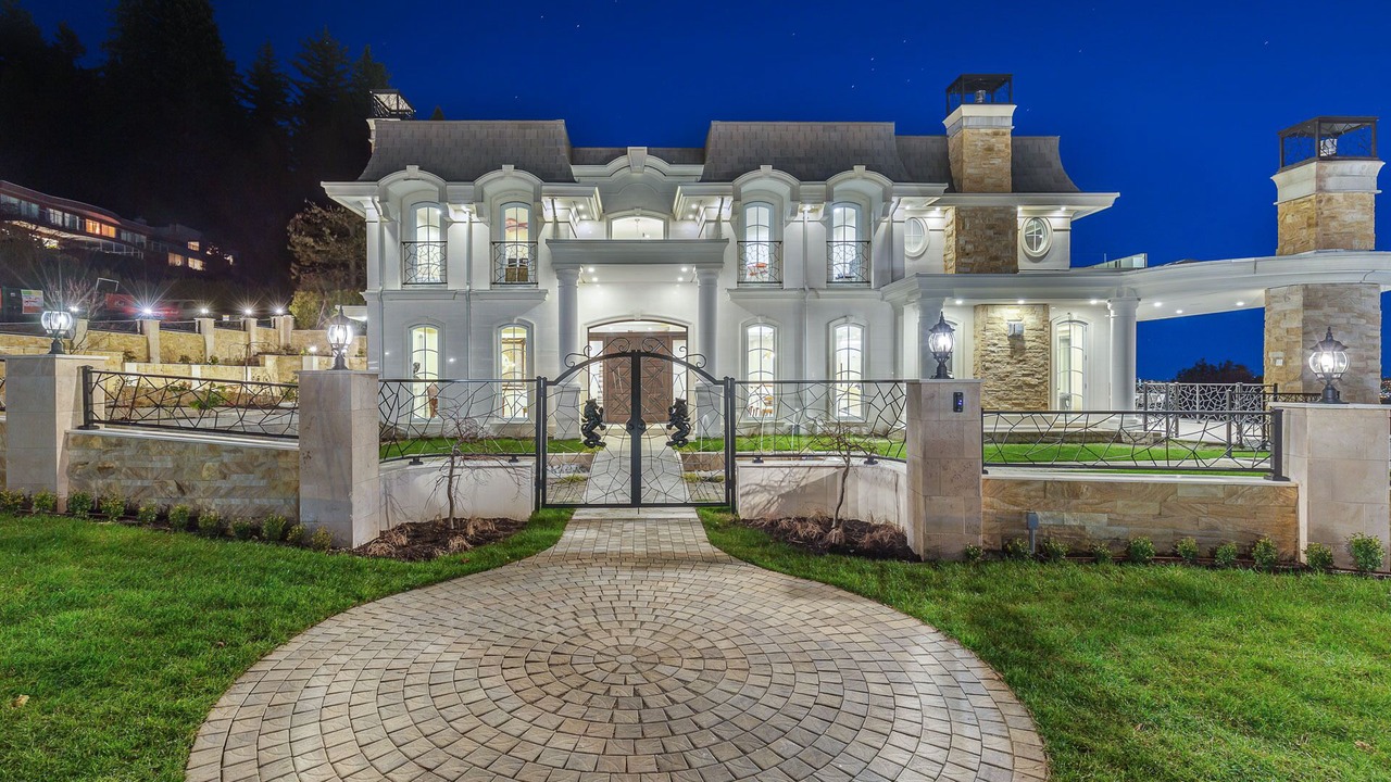 Photo of Outdoor in West Vancouver