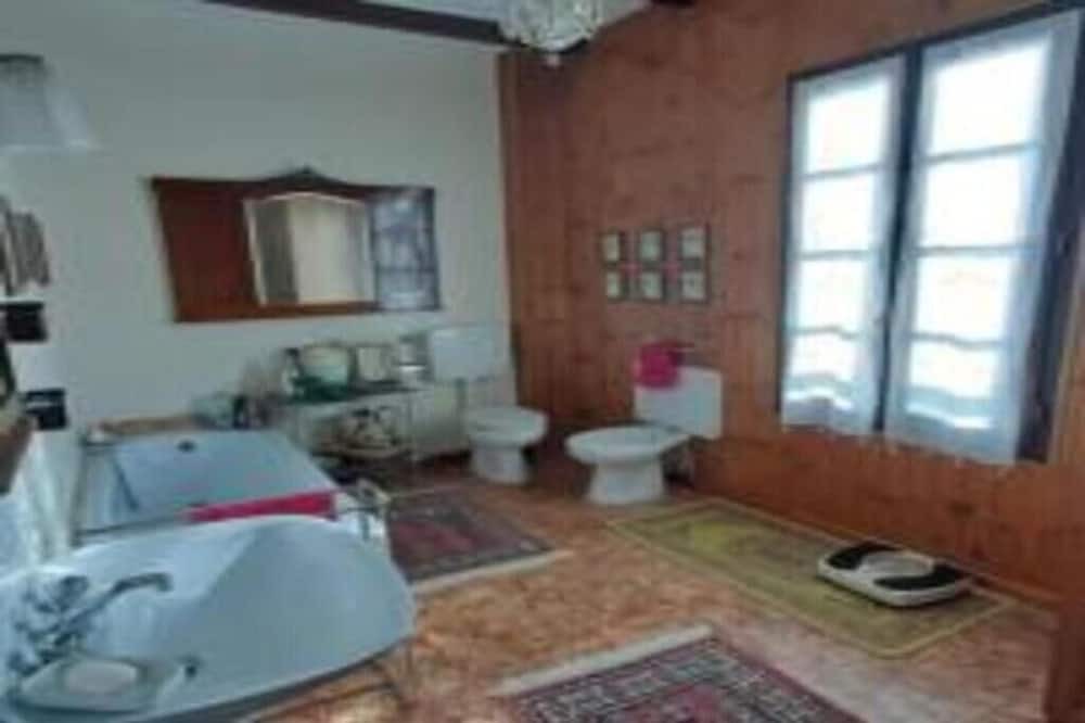 Photo of Bathroom in Gropparello