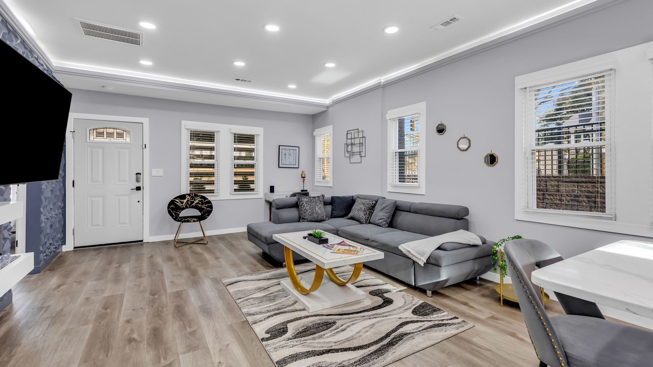 Photo of Bedroom in Villa Heights