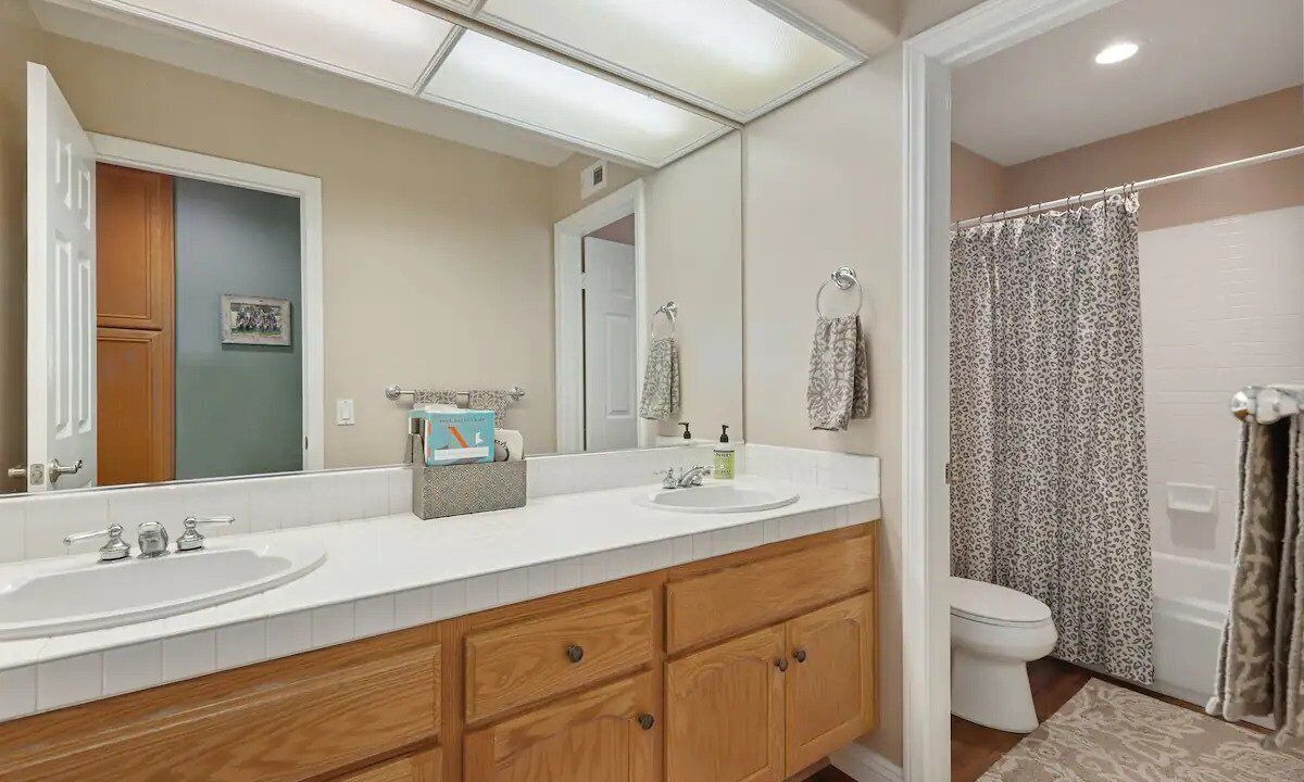 Photo of Bathroom in Camarillo
