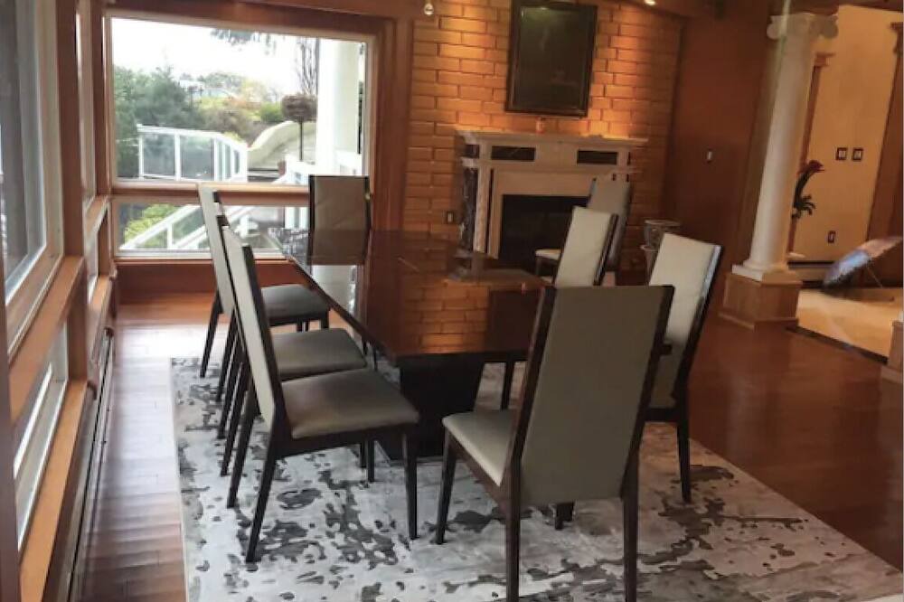 Photo of Others in West Vancouver