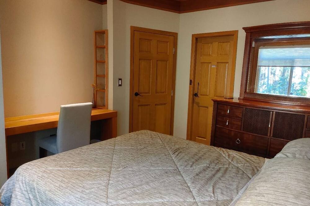 Photo of Bedroom in West Vancouver