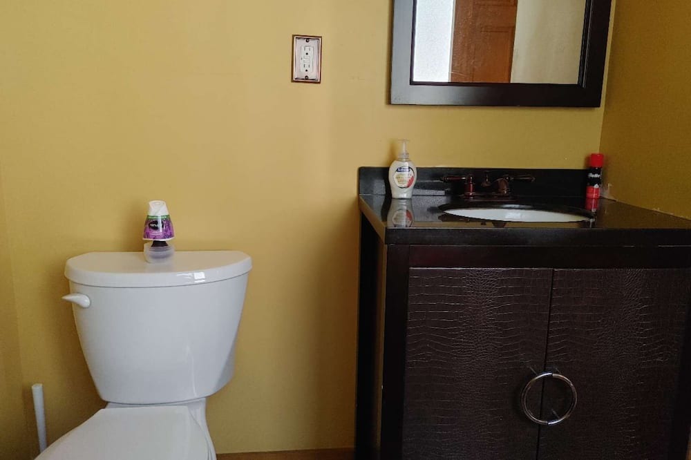 Photo of Bathroom in West Vancouver