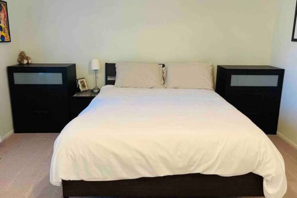 Photo of Bedroom in Aspen Hill