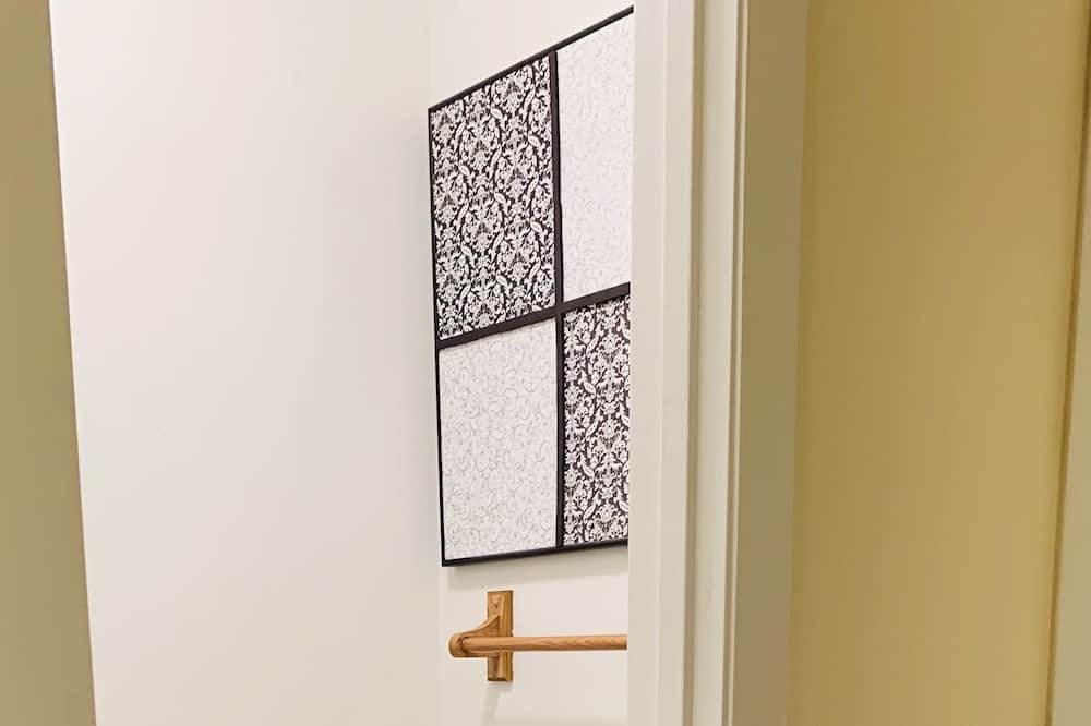 Photo of Bathroom in Aspen Hill