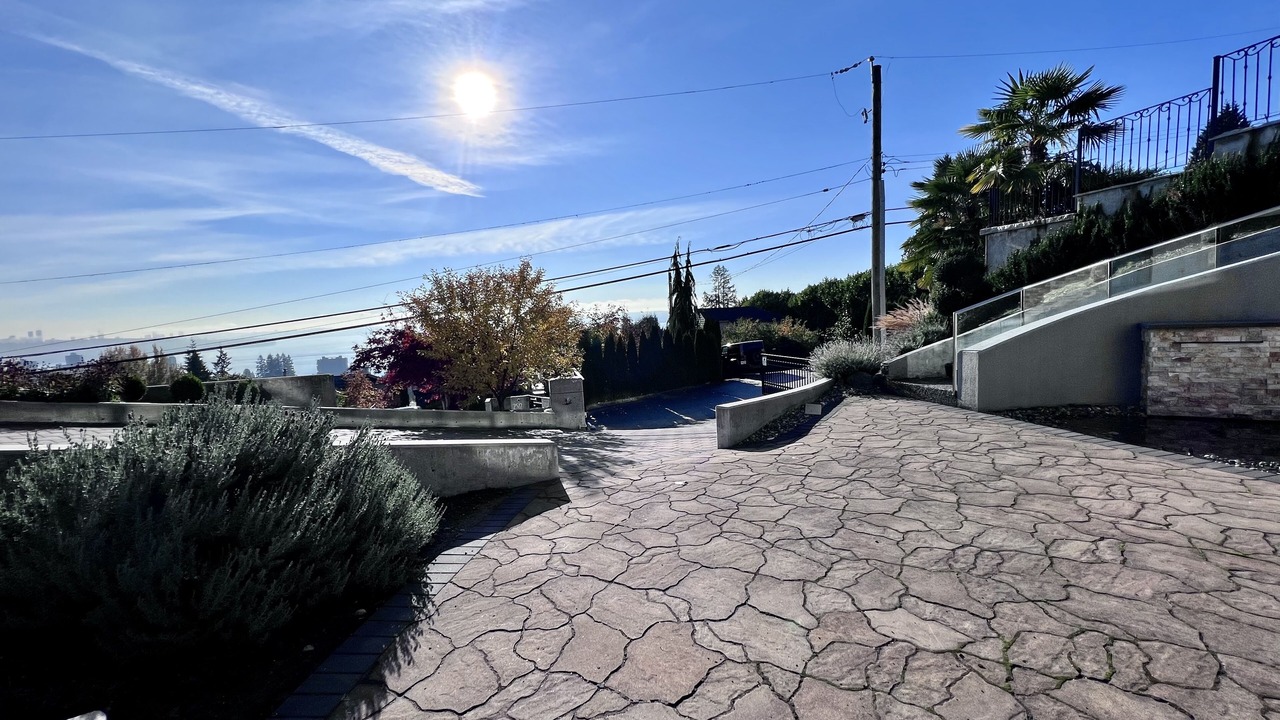 Photo of Outdoor in West Vancouver