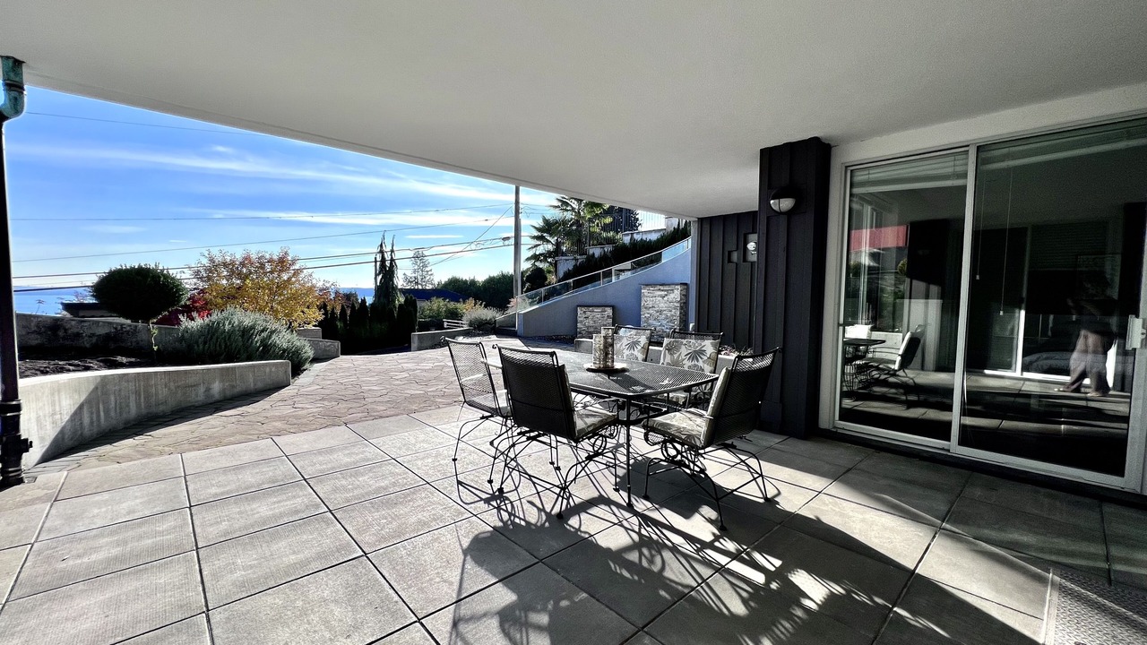 Photo of Outdoor in West Vancouver