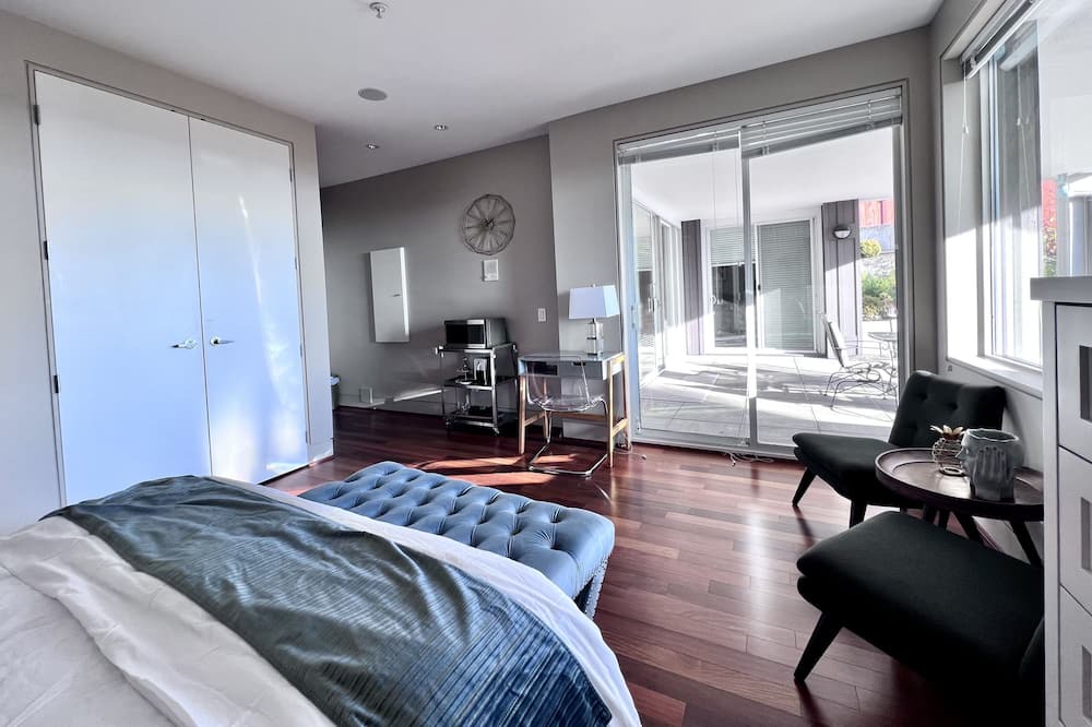 Photo of Bedroom in West Vancouver
