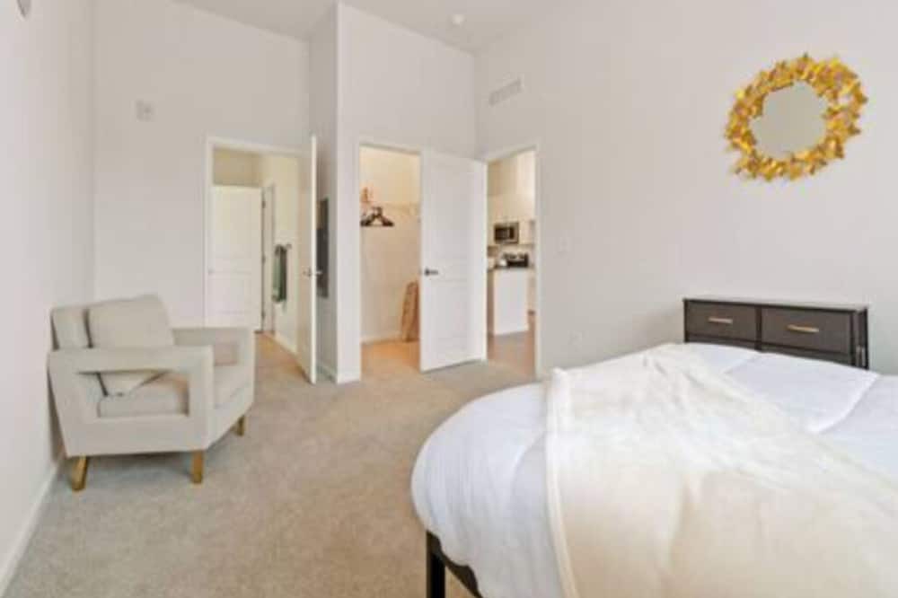 Photo of Bedroom in Downtown Baltimore
