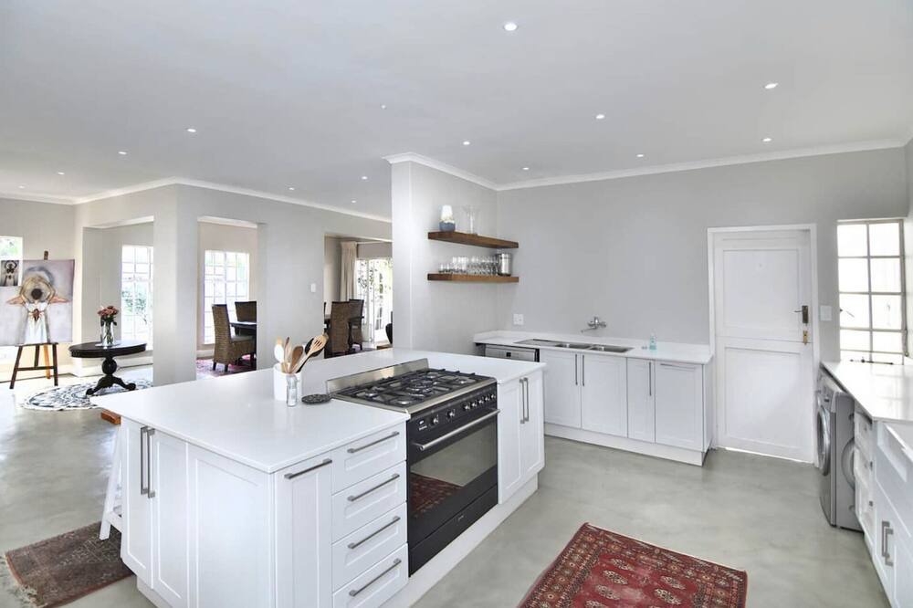 Photo of Kitchen in Greater Johannesburg Metropolitan Area