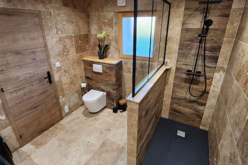 Photo of Bathroom in Arlysere