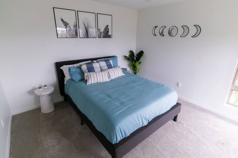 Photo of Bedroom in Thousand Oaks