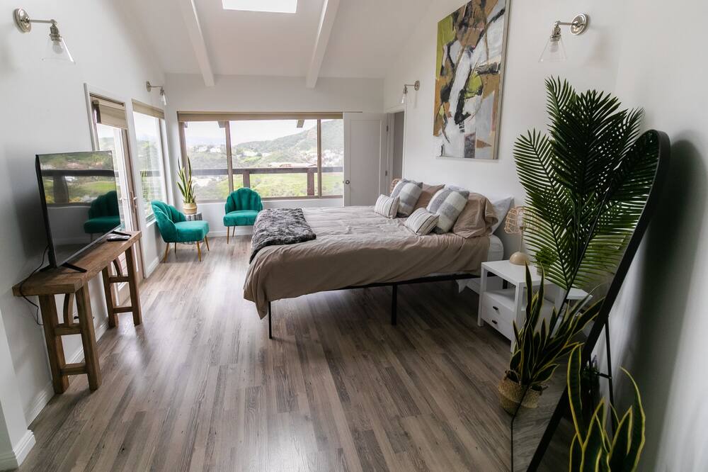Photo of Bedroom in Thousand Oaks