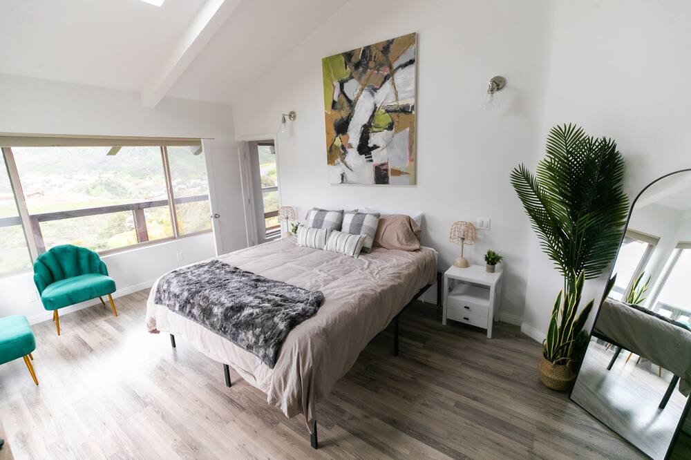 Photo of Bedroom in Thousand Oaks