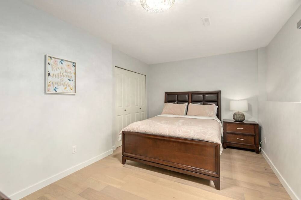 Photo of Bedroom in Canyon Heights