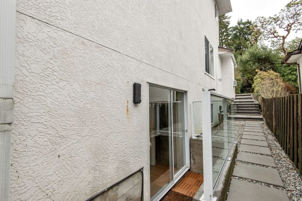 Photo of Outdoor in Canyon Heights