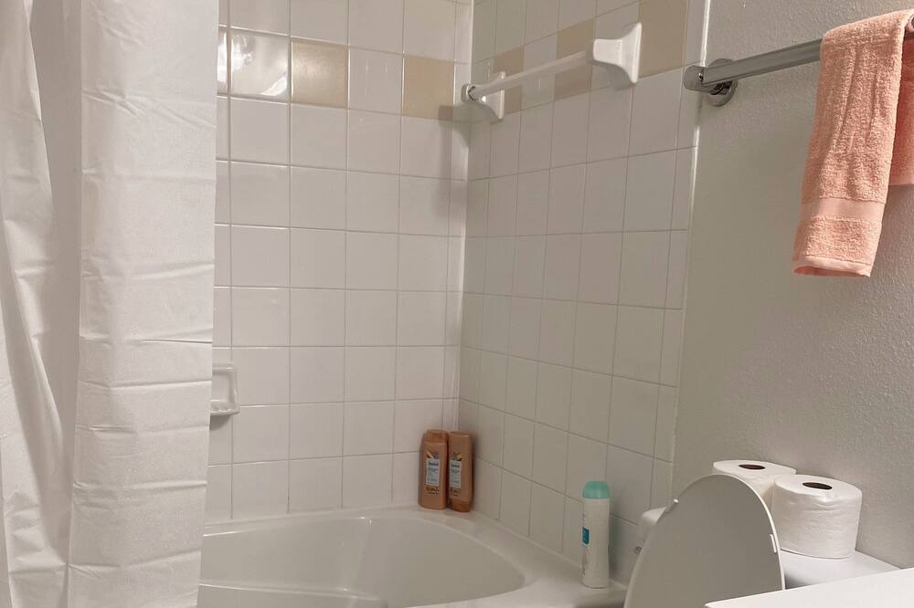 Photo of Bathroom in North Bethesda