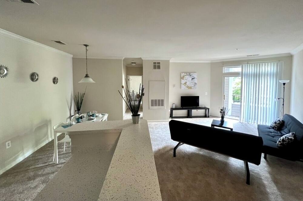Photo of Bedroom in North Bethesda