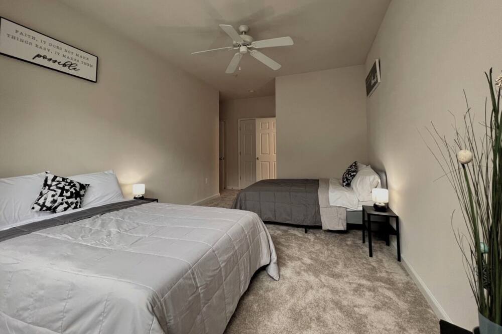 Photo of Bedroom in North Bethesda
