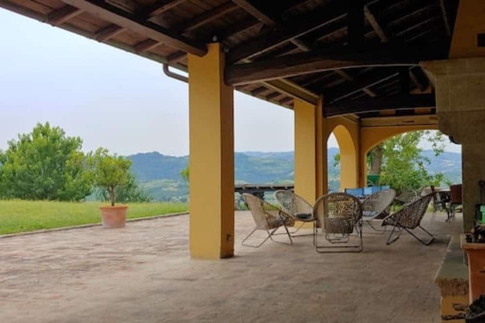 Photo of Patio Balcony in Monteveglio