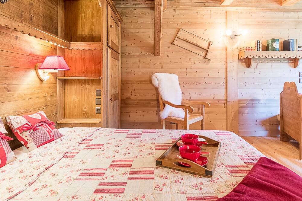 Photo of Bedroom in Queige