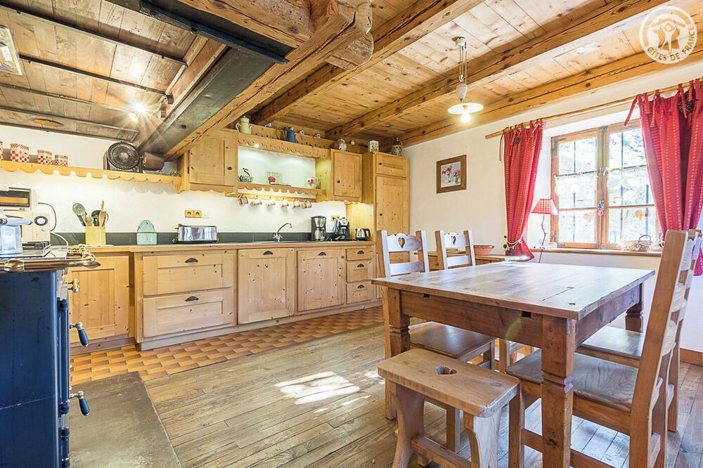 Photo of Kitchen in Queige