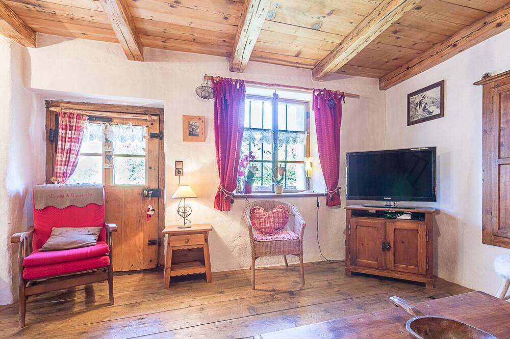 Photo of Livingroom in Queige