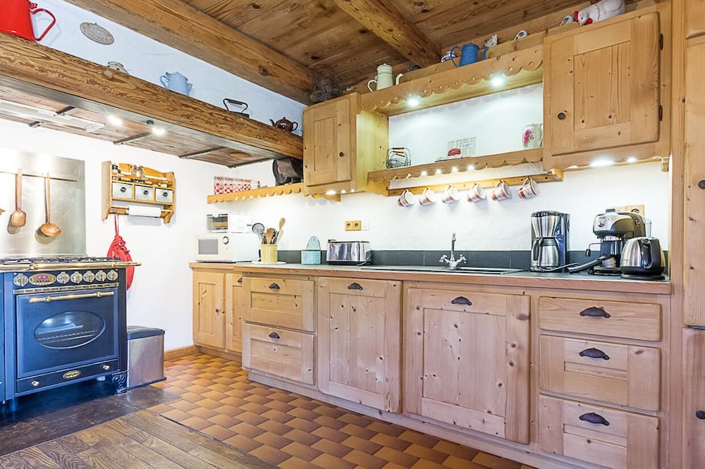 Photo of Kitchen in Queige