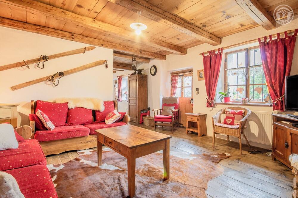 Photo of Livingroom in Queige
