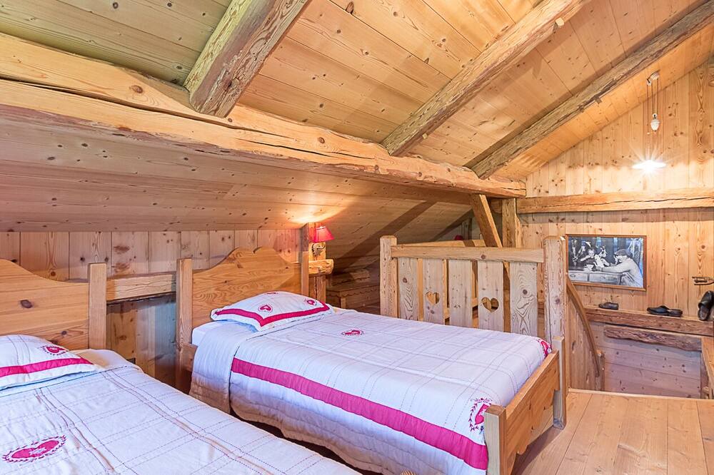Photo of Bedroom in Queige