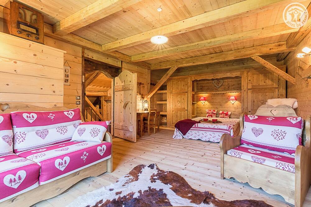 Photo of Bedroom in Queige