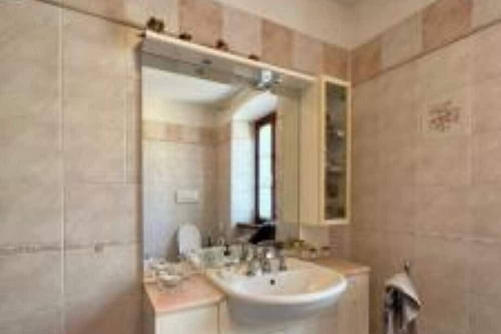 Photo of Bathroom in Chiusi della Verna