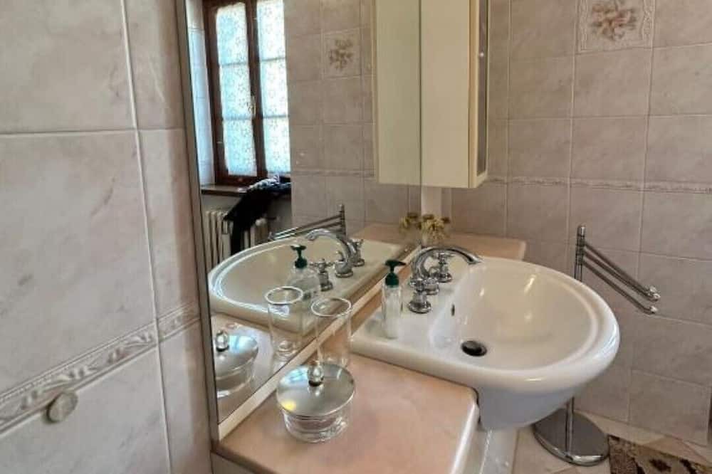 Photo of Bathroom in Chiusi della Verna