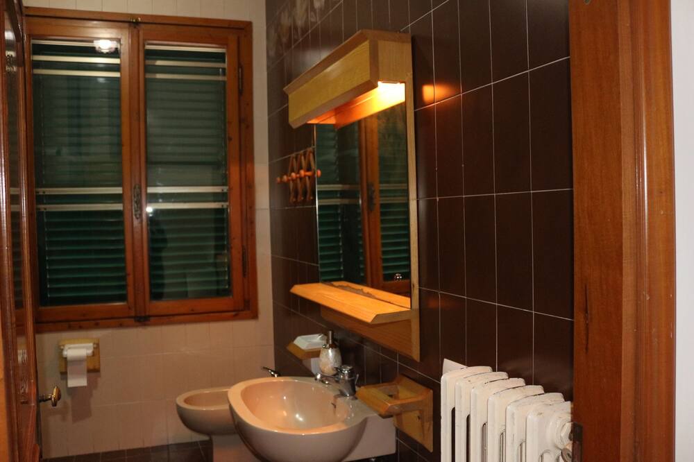 Photo of Bathroom in Signa