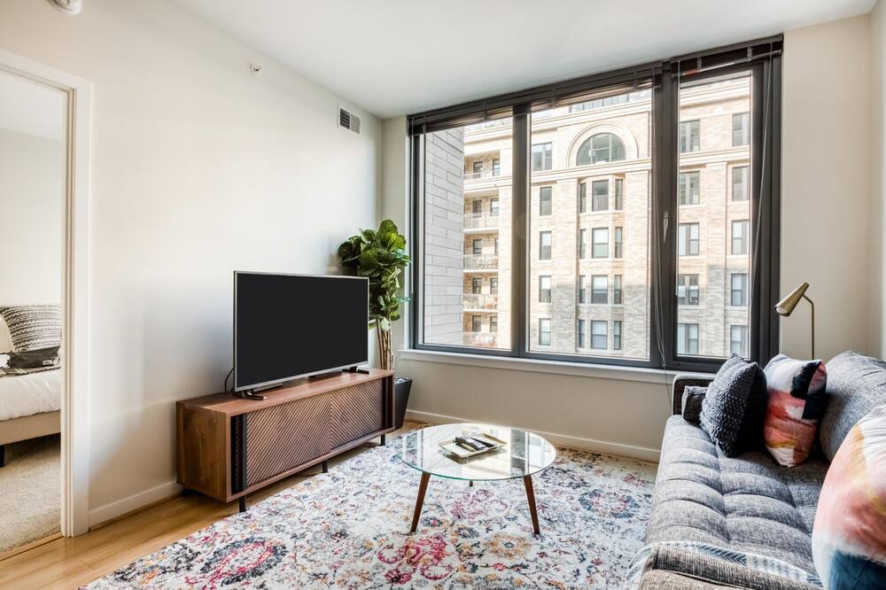 Photo of Livingroom in Bethesda