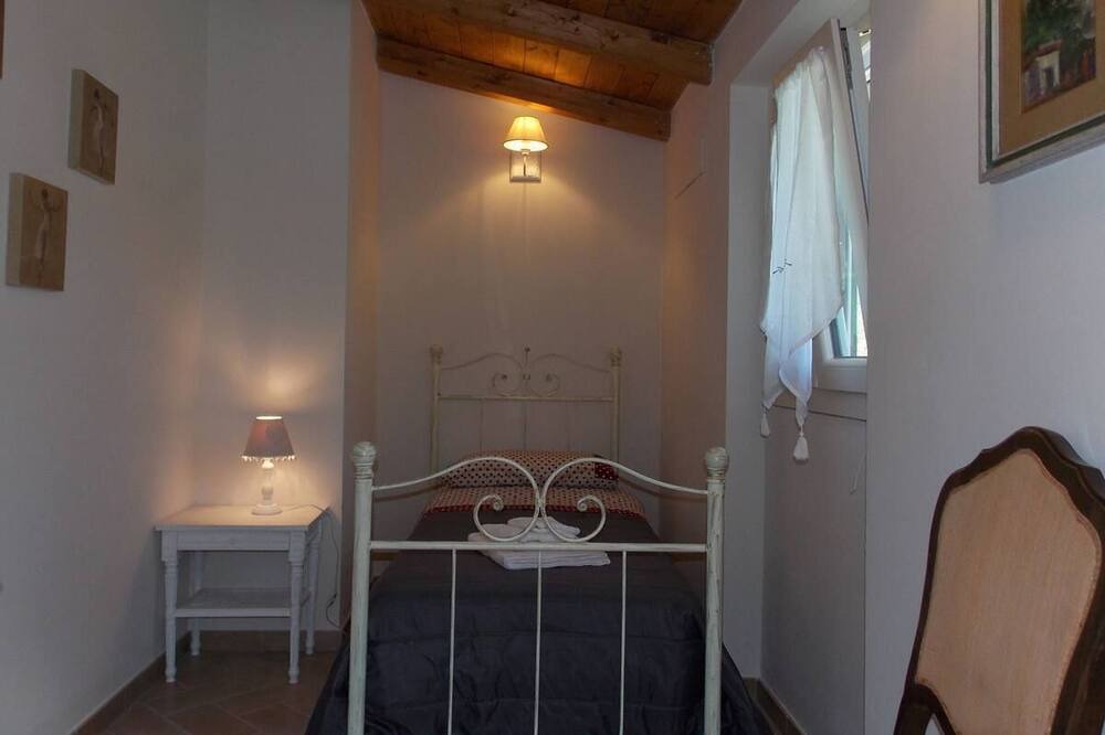 Photo of Bedroom in Scarperia