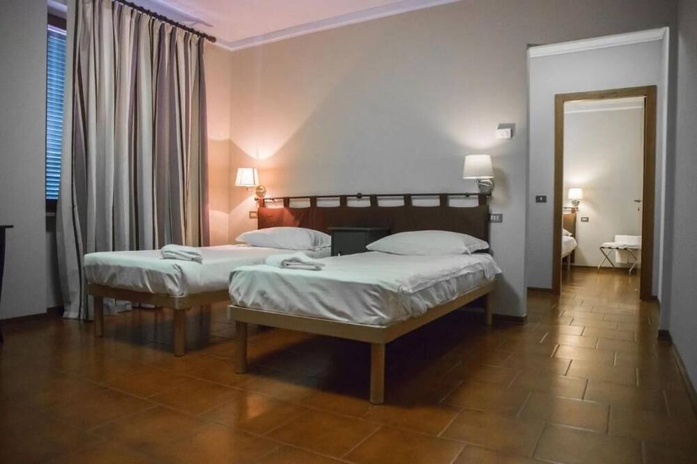 Photo of Bedroom in Fiorenzuola d'Arda