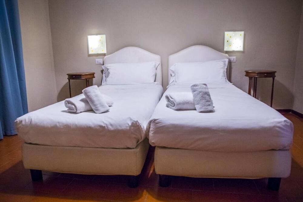 Photo of Bedroom in Fiorenzuola d'Arda