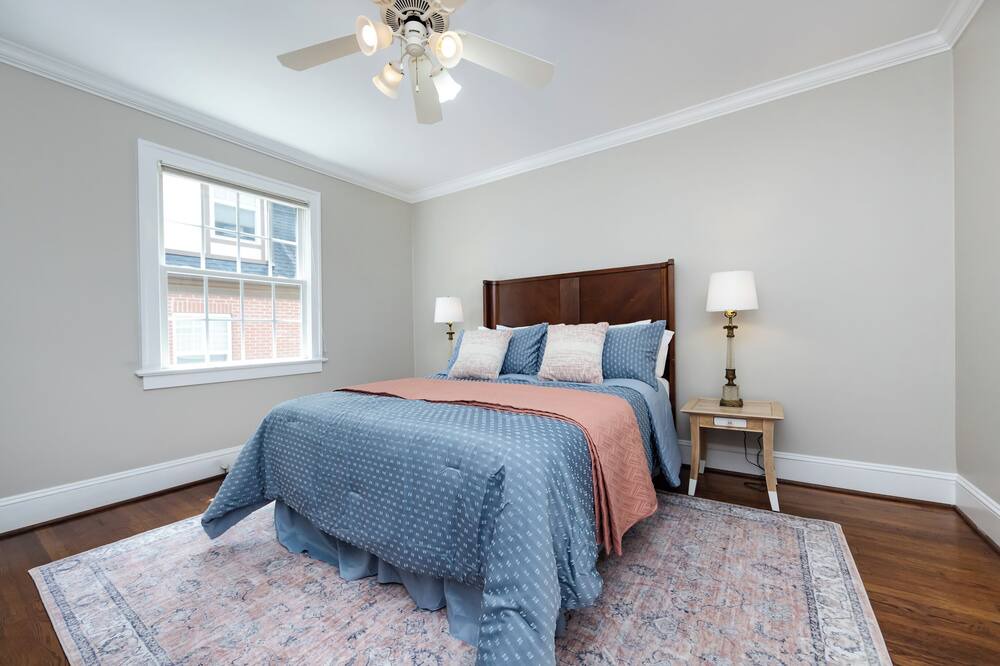 Photo of Bedroom in Plaza Midwood
