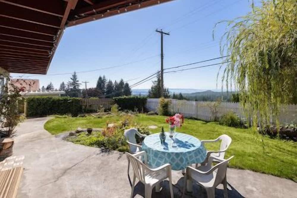 Photo of Outdoor in Canyon Heights