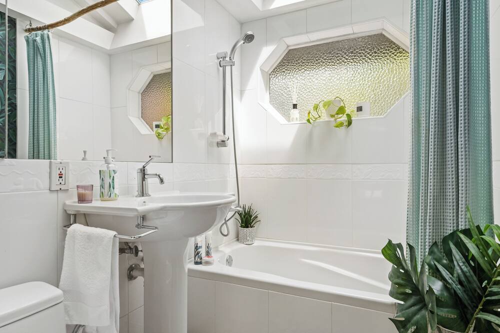 Photo of Bathroom in West Vancouver