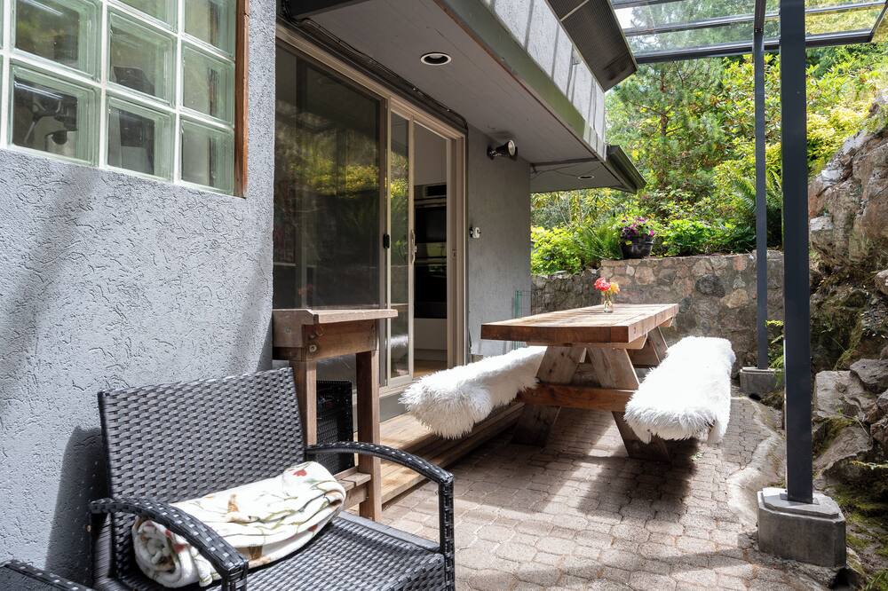 Photo of Outdoor in West Vancouver