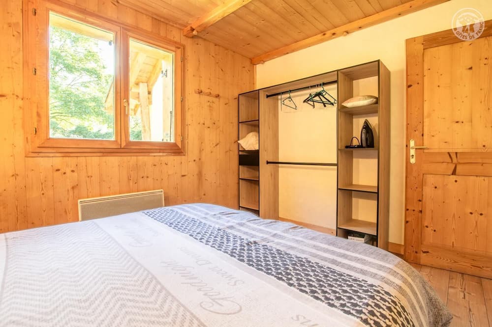 Photo of Bedroom in Queige