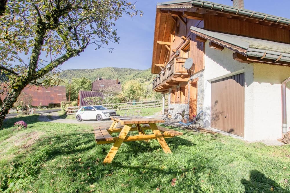 Photo of Outdoor in Queige