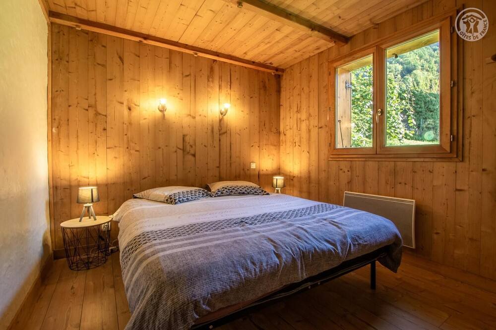 Photo of Bedroom in Queige