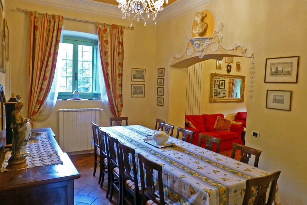 Photo of Livingroom in Saturnana
