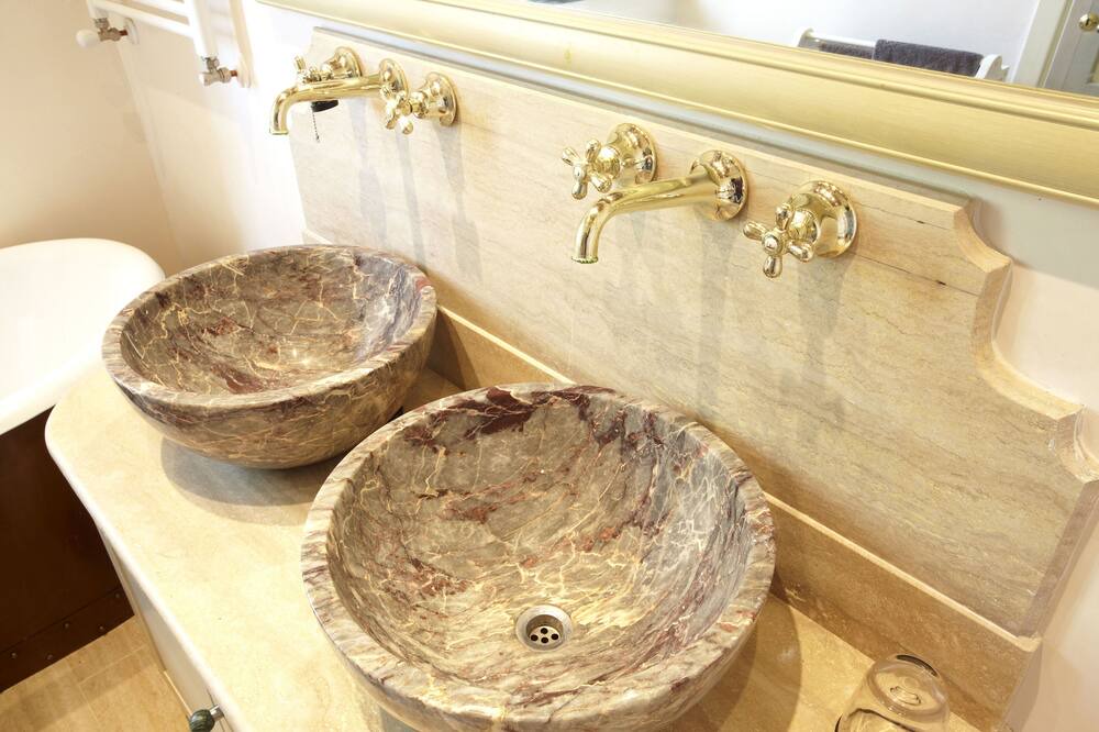 Photo of Bathroom in Palaia