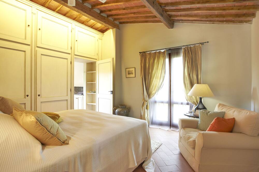 Photo of Bedroom in Palaia