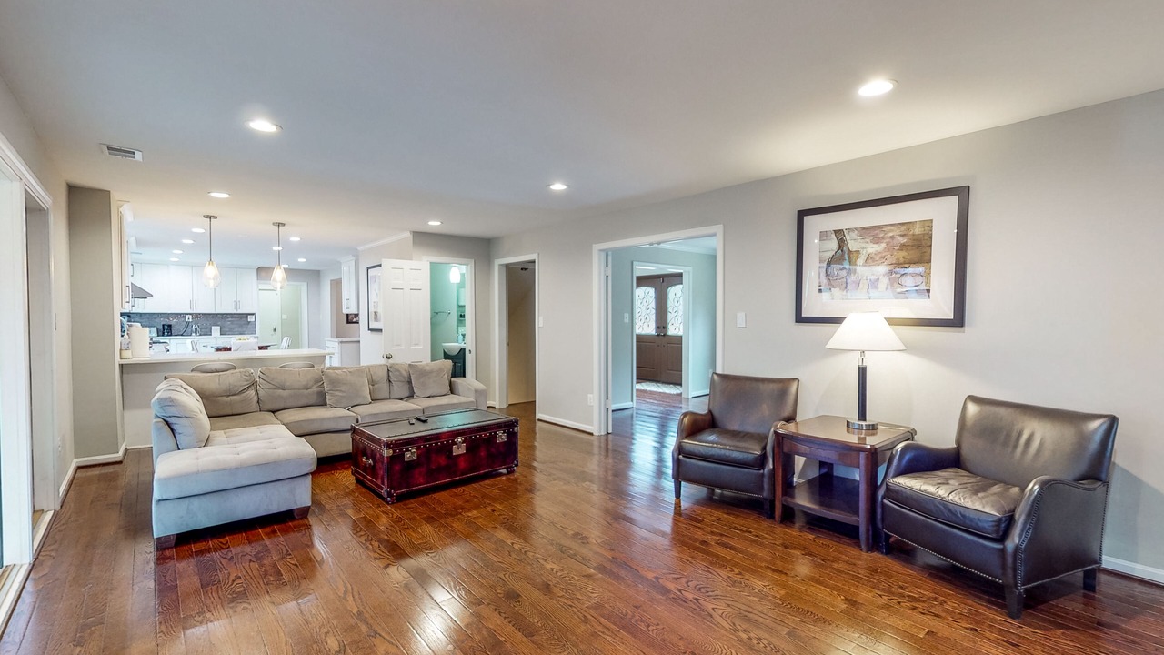 Photo of Livingroom in Potomac